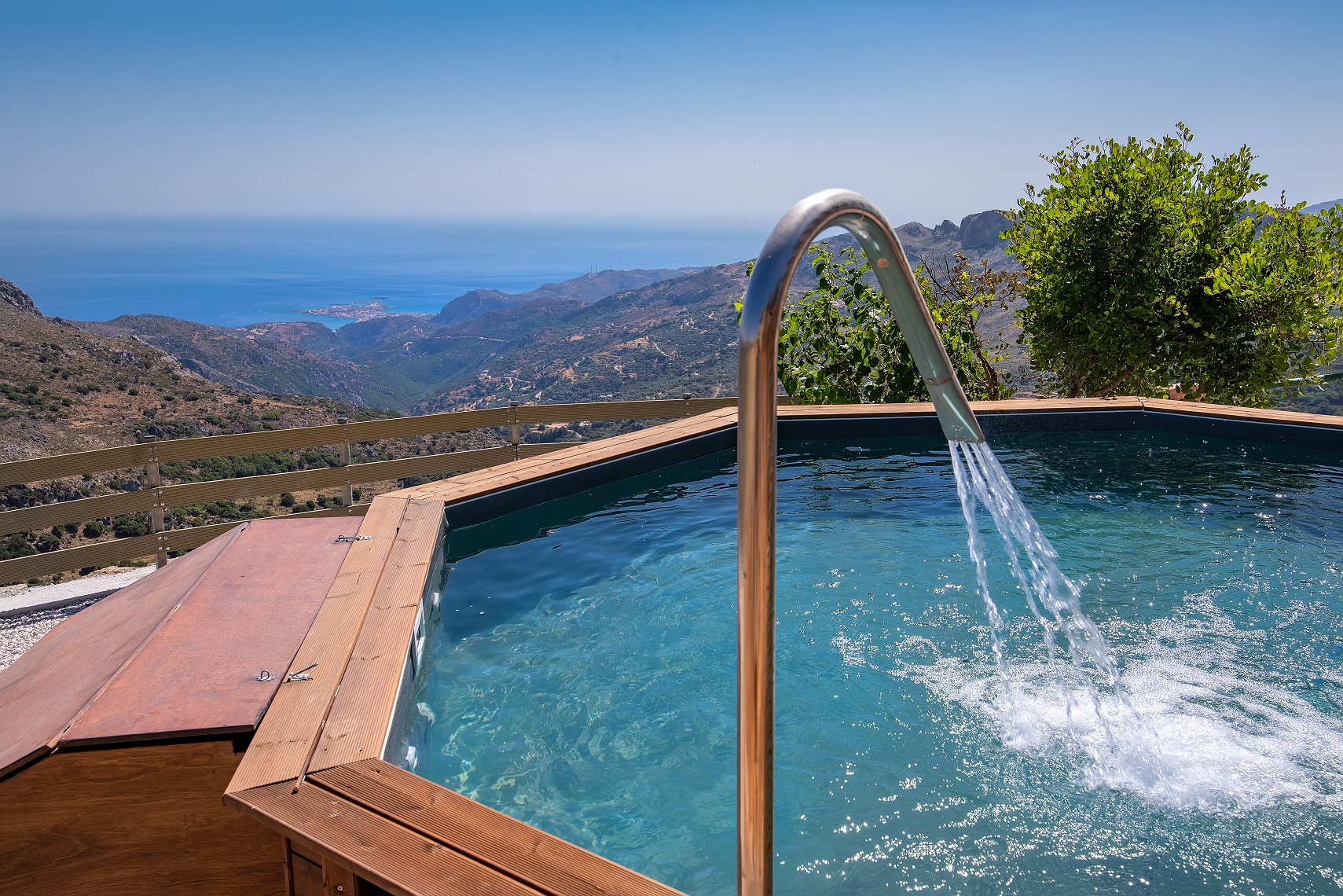 Best View Mountain Villa Chania- swimming pool sky 1